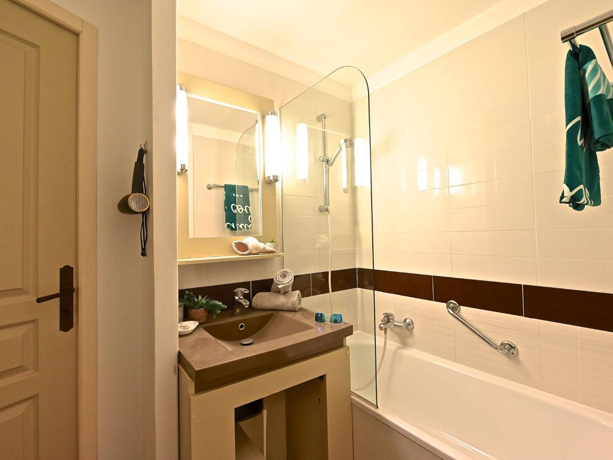 Apartment Village Cap Esterel - L'Esquinade-20 By Interhome Saint-Raphaël Exteriör bild